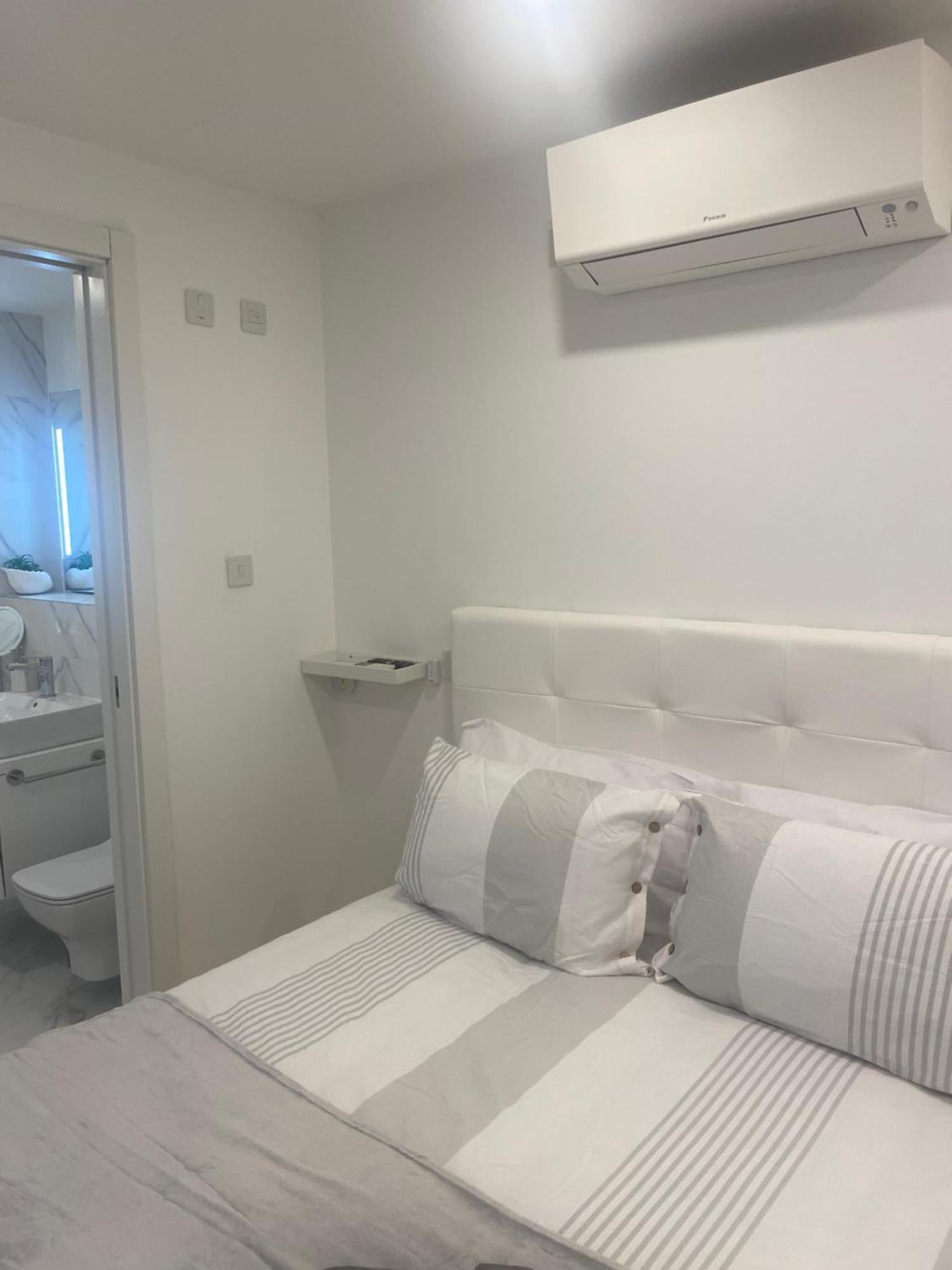 Cp Top Floor Luxury Studio With Spa And Pool Gibraltar Exterior photo